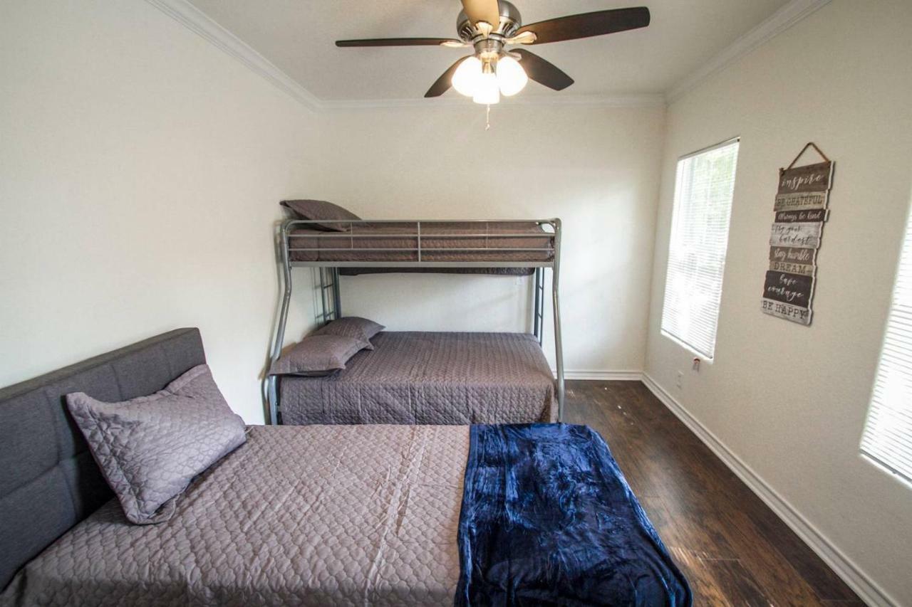 Apartmán Hays St Cozy Remodeled 2BR/2BA house sleeps 8 San Antonio Exteriér fotografie